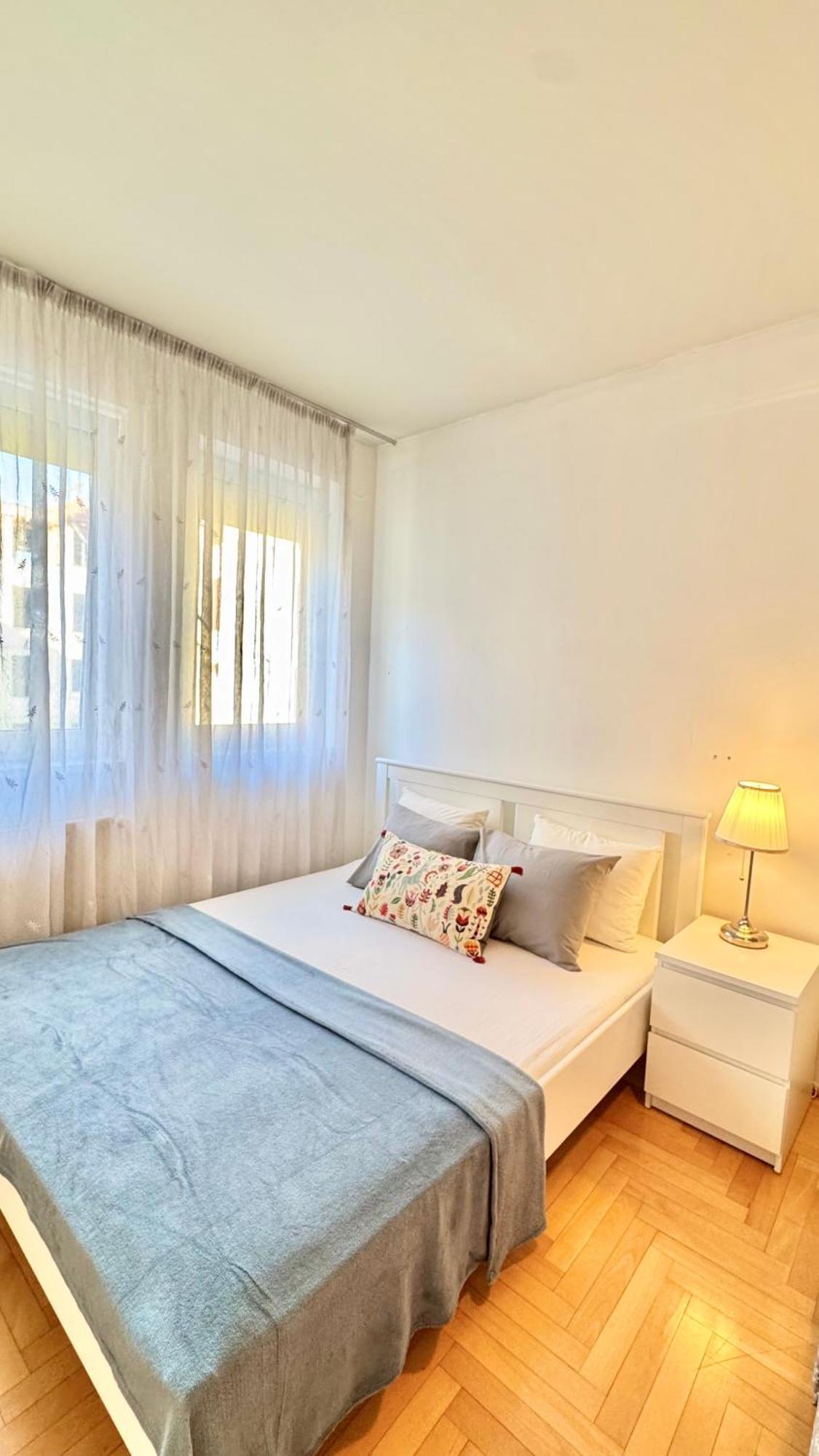 Apartment Madonna Queen - 3 Rooms, Garage Budapest